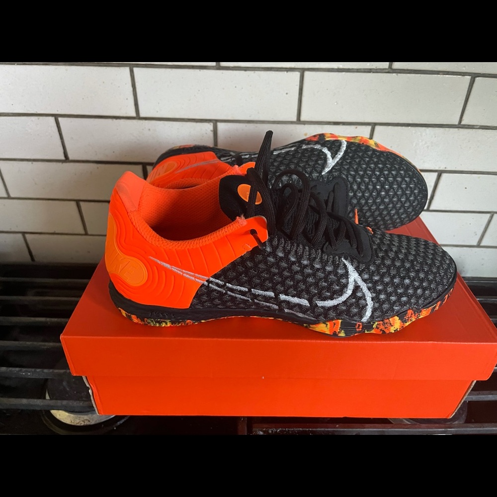 NIKE SOCCER: React Gato